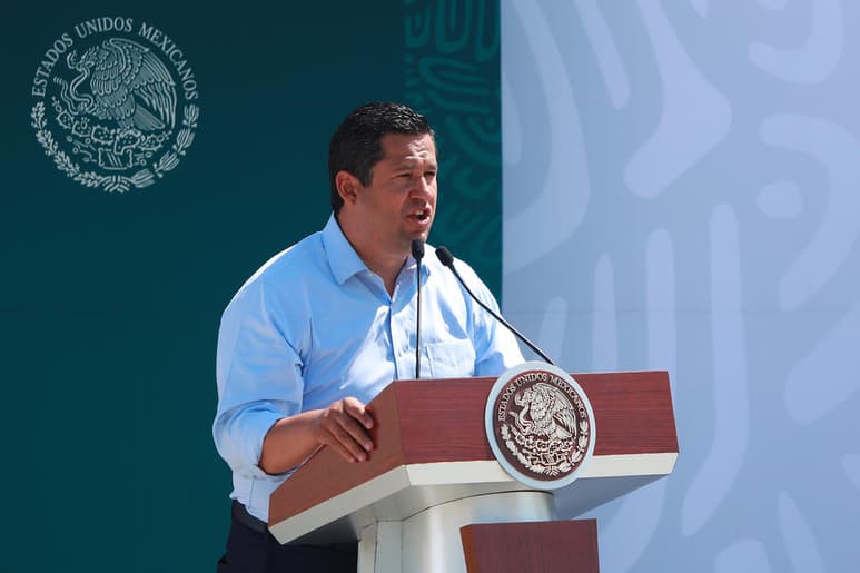 El gobernador panista de Guanajuato, Diego Sinhue Rodríguez, informó que fue capturado Adán 'N', alias 'El Azul', presunto líder de un grupo criminal que opera en la región Laja-Bajío. (ARCHIVO)