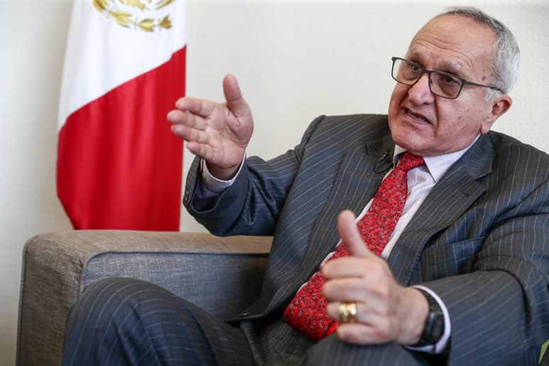 Entre 2018 y 2020 el funcionario viajó cinco ocasiones a la ciudad asiática; en todos los casos cargó al erario federal.