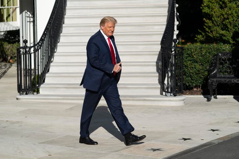 El presidente de EUA, Donald Trump, amenazó este jueves con 'contraatacar' comercialmente si la Unión Europea (UE) impone aranceles a productos estadounidenses. (ARCHIVO)