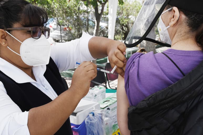 En la campaña de vacunación de la Jurisdicción Sanitaria VI en Torreón se dará prioridad a los ciudadanos en grupos de riesgo. (EL SIGLO DE TORREÓN)