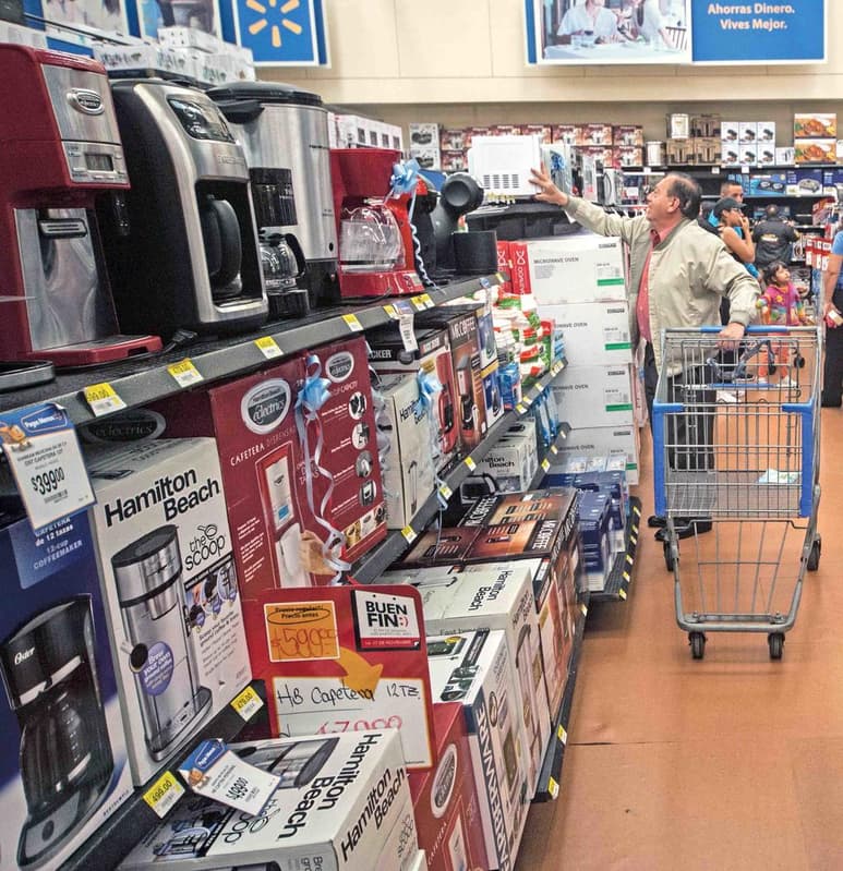 En 2020 habrá mejores descuentos que en ediciones anteriores de 'El Buen Fin', pues el objetivo no es superar el monto de ventas del año pasado, sino lograr una cifra similar al 2019 y evitar pérdidas, dijo el presidente de la Confederación de Cámaras Nacionales de Comercio, Servicios y Turismo (Concanaco), José Manuel López Campos. (ARCHIVO)