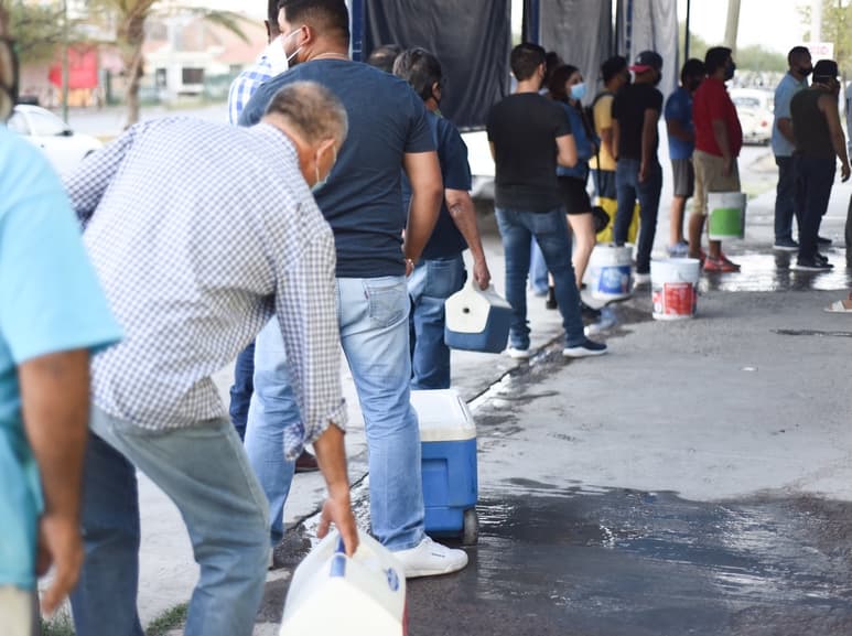La llamada 'Ley Seca' estará vigente hoy sábado y todo el domingo. (JESÚS GALINDO)