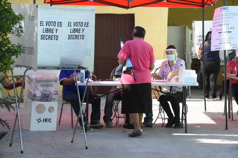 El delegado Regional de la FGE, Rodrigo Chairez Zamora, informó que hasta las 12 del mediodía no se habían reportado incidentes o hechos que se considerarán delictivos en los módulos o agencias móviles.