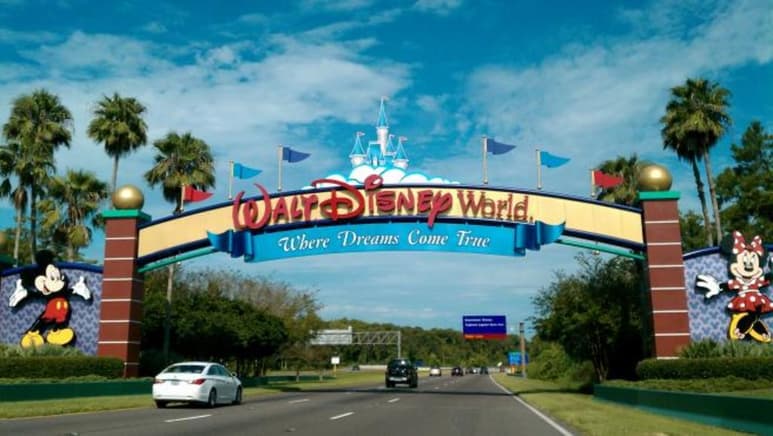 La placa es de edición limitada y su diseño final aún no se ha anunciado, indicó en su blog Tajiana Ancora-Brown, directora de relaciones públicas de Walt Disney World Resort. (Especial)