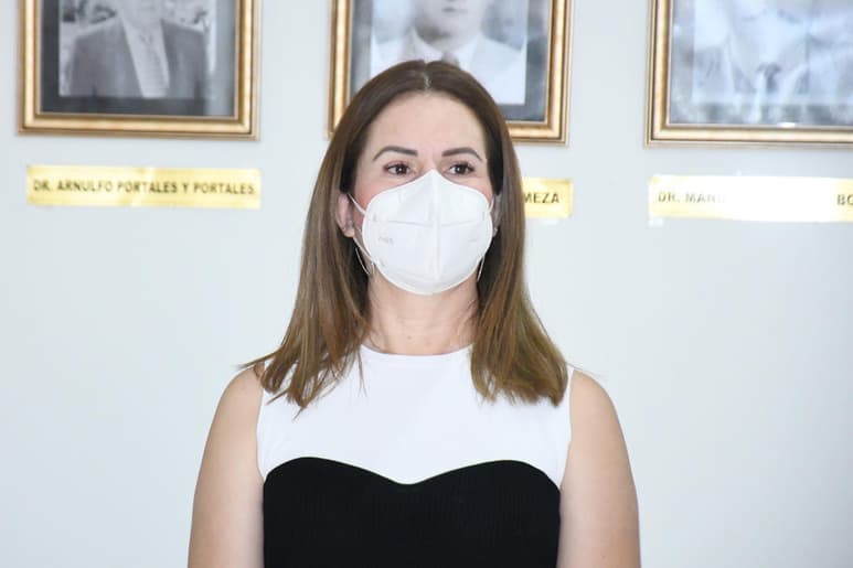 La Coordinadora de la Unidad Torreón de la Universidad Autónoma de Coahuila, Sandra López Chavarría, informó que resultó positivo a COVID-19 tras recibir los resultados este martes, de la prueba realizada ayer lunes. (ARCHIVO)