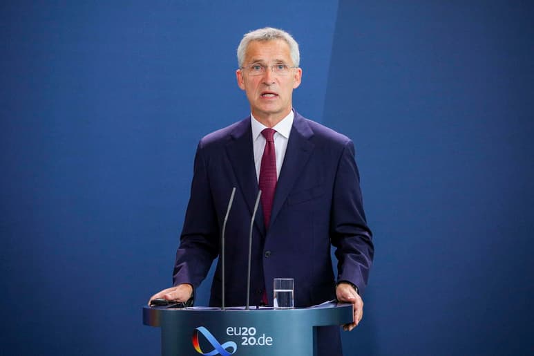 Los ministros de Defensa de la OTAN dieron este jueves oficialmente su aprobación a crear un nuevo centro espacial con sede en el Mando Aéreo Aliado situado en Ramstein (Alemania), ante la amenaza que consideran suponen las actividades de Rusia y China para sus satélites. (ARCHIVO) 
