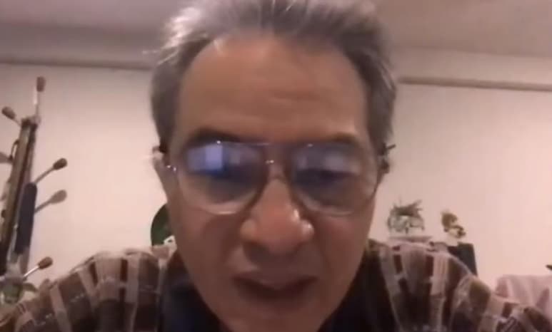 El profesor también ha sido evidenciado por sus propios alumnos por referirse a ellos con groserías (CAPTURA)
