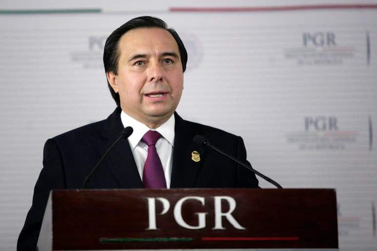 Este es el segundo amparo tramitado por Tomás Zerón.