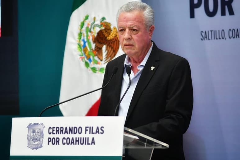 El alcalde llamó a las autoridades federales a que se gobierne para todos, además pidió revisar el federalismo como tal y su división de poderes. (EL SIGLO DE TORREÓN)