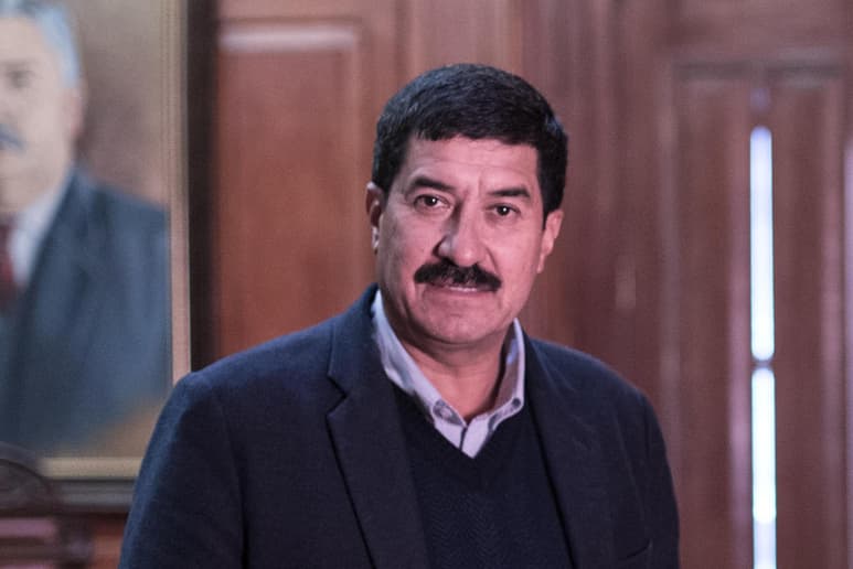En el marco del pronunciamiento en defensa de la dignidad y soberanía de Chihuahua y sus instituciones, realizado de forma simultánea por los 10 estados que conforman la Alianza Federalista, el gobernador Javier Corral aseguró que, de continuar la indiferencia y oídos sordos del Gobierno central, se acudirá a los tratados internacionales que México ha suscrito. (ARCHIVO)