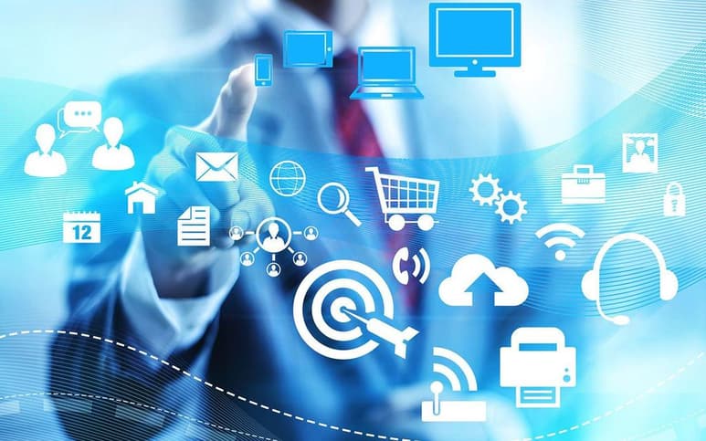 Trata de no realizar tus compras en línea en WiFi públicos ni realizar operaciones bancarias en equipos de uso público, ya que puedes ser foco de ataques cibernéticos. (ARCHIVO)