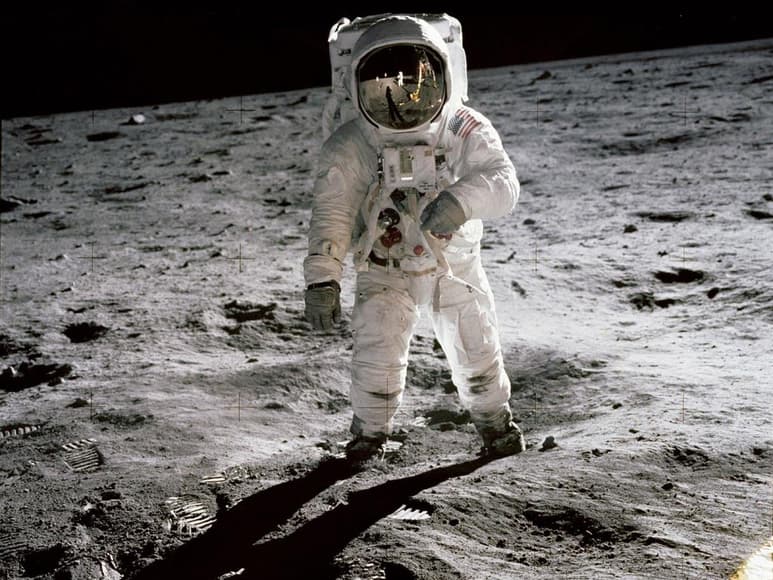 El interés por la exploración de la Luna se remonta a antiguas civilizaciones, pues desde antes de que el ser humano fuera capaz de aterrizar en la superficie del satélite natural, tanto la mitología, como la ciencia ficción y el cine, a través de Plutarco, Dante Alighieri y Georges Méliès, fueron responsables de alentar a los astrónomos y científicos que han trabajado en pro de conocer los enigmas que aguardaba el territorio Lunar. (ARCHIVO)