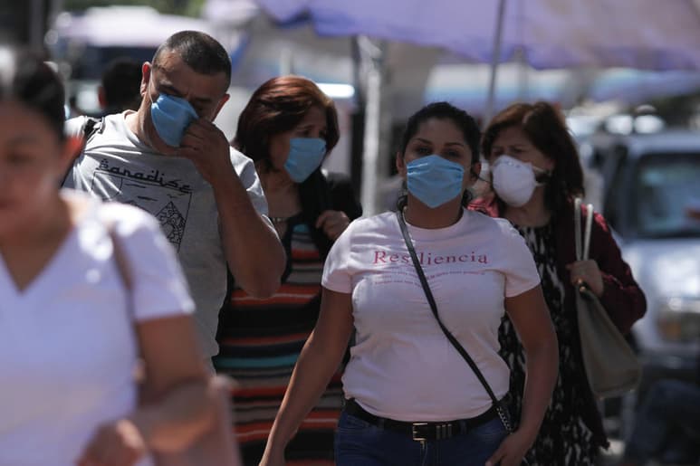 Al día de hoy, se contabilizan en Coahuila 33,121 casos, incluidos 2,207 decesos. (ARHIVO)