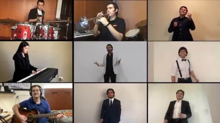 Ensayos. Los chicos ya se están preparando para el espectáculo.