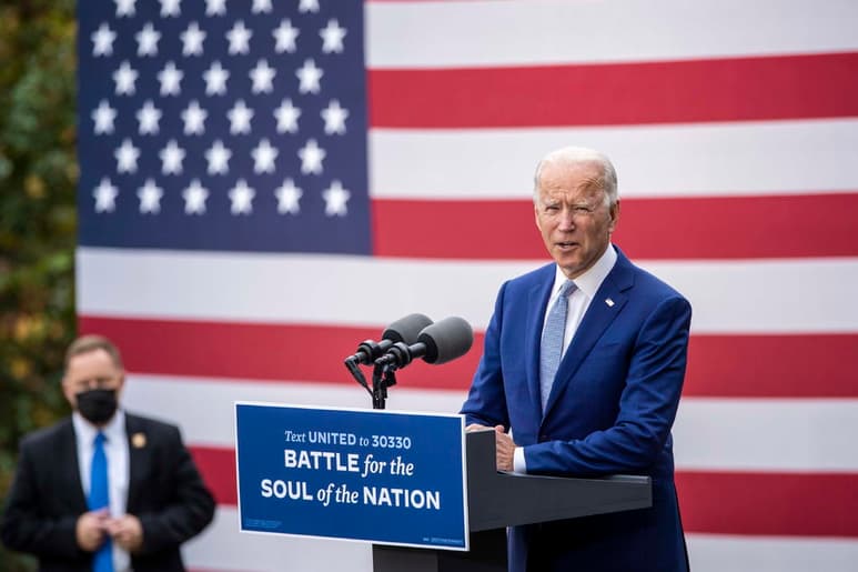 El candidato demócrata en las elecciones de EUA, Joe Biden, votó este miércoles por adelantado en su estado de residencia, Delaware. (ARCHIVO)