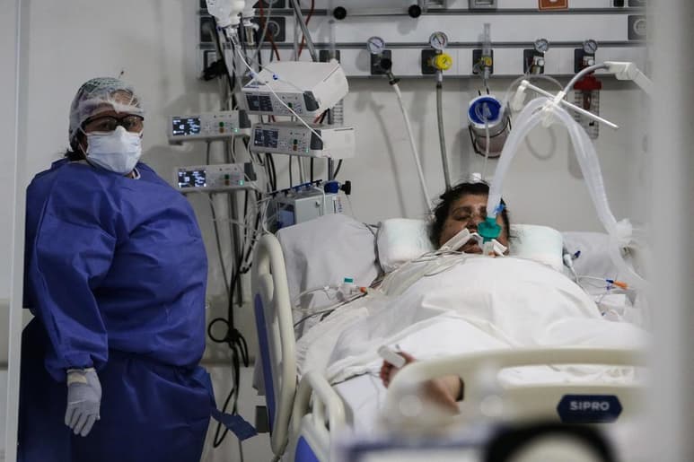 Argentina reportó este jueves 13.267 nuevos casos del coronavirus SARS-CoV-2, con lo que el número total de contagios ascendió a 1,143,800, mientras que los fallecimientos aumentaron a 30,442, tras ser registrados 372 nuevos decesos en las últimas 24 horas. (ARCHIVO)