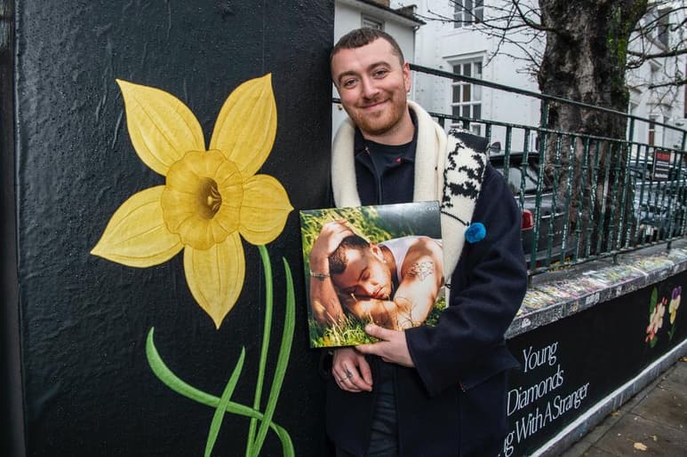 Sam Smith finalmente estrenó este viernes Love Goes, su tercer álbum de estudio luego de haber aplazado su lanzamiento por la pandemia y después de haberle cambiado el título To Die For. (TWITTER) 
