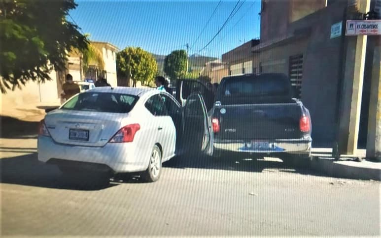Los hechos se registraron en el cruce de las calles Crisantemos y Heliotropos del sector habitacional mencionado.
(EL SIGLO DE TORREÓN)