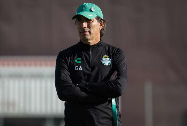 Guillermo Almada, técnico de Santos Laguna, reconoció el gran trabajo del León, del que dijo era el mejor equipo del torneo. (CORTESÍA SANTOS)