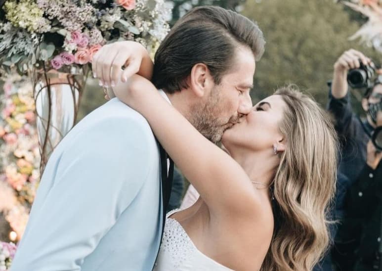 Una de las parejas más polémicas del espectáculo se casó secretamente ayer, se trata de Eduardo Videgaray y Sofía Rivera Torres quienes se dieron el sí durante la pandemia de COVID-19. (INSTAGRAM)