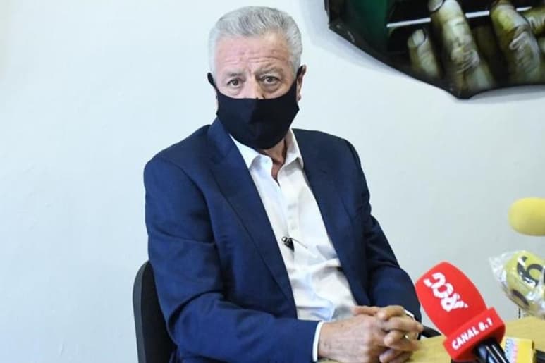 El alcalde de Torreón, Jorge Zermeño, afirmó que ante el regreso de Durango al semáforo rojo epidemiológico por contagios del COVID-19, la ciudad de Torreón apostará por reforzar la vigilancia en comercios y lugares públicos, aunque de nueva cuenta llamó a a población para que “todos hagan su parte” y de esta forma se eviten nuevos casos, hospitalizaciones y muertes.
(FERNANDO COMPEÁN)