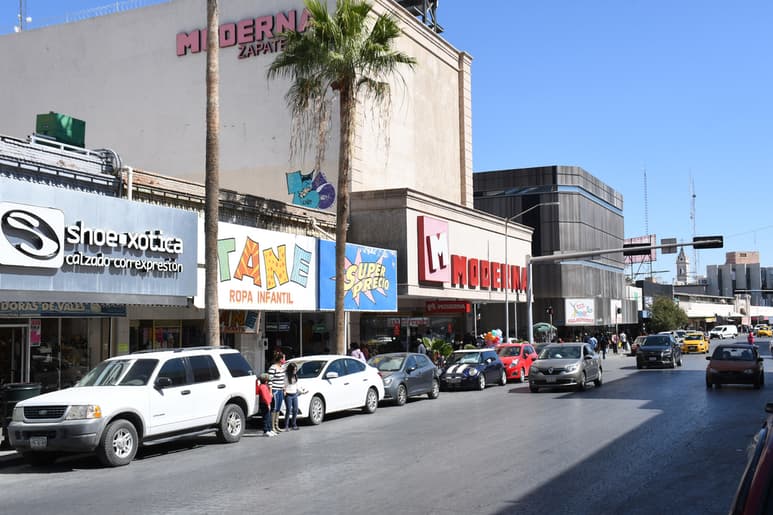 El COVID-19 pone en riesgo las ventas de los pequeños comercios que no tienen una plataforma digital. (EL SIGLO DE TORREÓN)