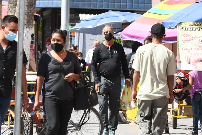 Al día de hoy, se contabilizan en Coahuila 35,556 casos, incluidos 2,390 decesos. (ARCHIVO)