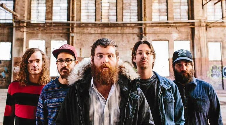 Es una banda estadounidense de indie rock de Atlanta formada en 2004. El grupo está compuesto por el guitarrista, cantautor y compositor Andy Hull, el guitarrista principal Robert McDowell, el bajista Andy Prince y el baterista Tim Very. (ESPECIAL)