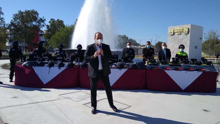 El alcalde de Piedras Negras recordó que el pasado 23 de junio del año en curso, se llevó a cabo la entrega de varias unidades Nissan, Altima, modelo 2020 para la dirección de Tránsito y Vialidad. (EL SIGLO COAHUILA)