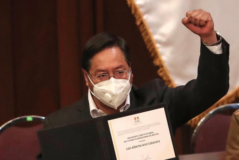 El Movimiento Al Socialismo (MAS) denunció un 'atentado' contra su sede en La Paz en la que se encontraba el presidente electo de Bolivia, Luis Arce, sin que haya constancia de víctimas ayer por la noche. (ARCHIVO)