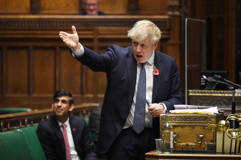 El primer ministro británico, Boris Johnson, felicitó este sábado al demócrata Joe Biden por su victoria en las elecciones presidenciales de Estados Unidos y deseó poder trabajar juntos en 'prioridades compartidas, desde cambio climático a comercio o seguridad'.