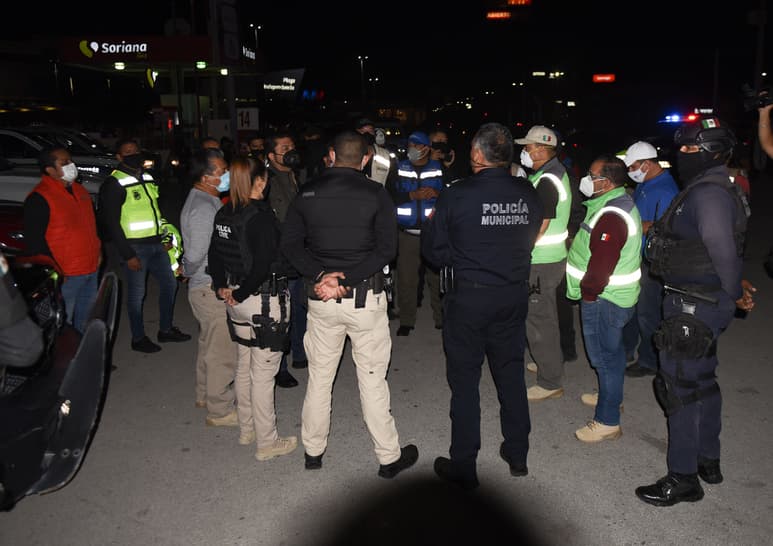 Autoridades de los tres órdenes de gobierno llevan a cabo operativos para vigilar los lineamientos.