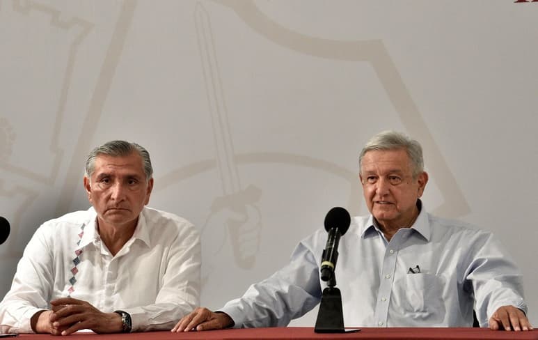 La decisión de postergar su reconocimiento a algún ganador fue secundada por Morena y sus aliados. (EFE)