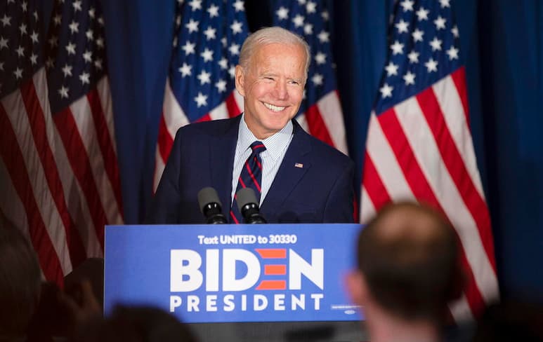 El presidente electo Joe Biden llegará en enero a una Casa Blanca donde las llamadas de los líderes mundiales no suenan con la asiduidad de antes, con una pandemia fuera de control en todo el mundo, la economía global al borde del cataclismo y un polo de poder cada vez más fuerte en China, que busca el protagonismo que rechazó Donald Trump con su aislacionismo. (ARCHIVO)