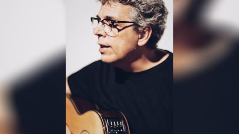 Material. Las otras canciones del disco hablarán sobre la vida cotidiana y un poco de cuestiones sociales.  (ESPECIAL) 