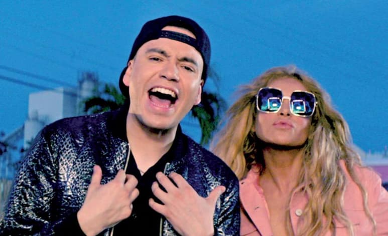 Éxito. Paulina Rubio y Raymix interpretan el tema Tú y yo, cuyo video está por alcanzar los 30 millones de visualizaciones