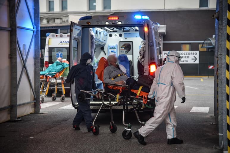 Los contagios de coronavirus y el número de fallecidos siguen aumentando en la mayoría de países europeos, especialmente en Italia, donde la situación es cada vez más preocupante, al registrar más de 600 muertos en un día y superar el millón de casos. (ARCHIVO)