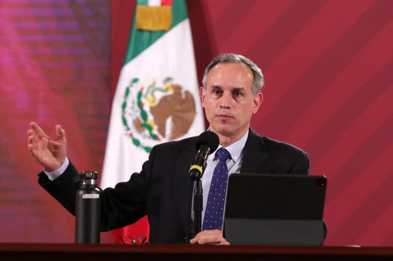 Hugo López-Gatell Ramírez, subsecretario de Prevención y Promoción de la Salud, afirmó que ni México ni otro país del mundo cuenta con una red de 'ultracongelación' para distribuir millones de vacunas contra COVID-19 que fabrica la empresa Pfizer, por lo que a pesar de que exista una carta de intención de compra, el gobierno mexicano no adquirirá nada si no cuenta con la infraestructura necesaria. (EL UNIVERSAL)