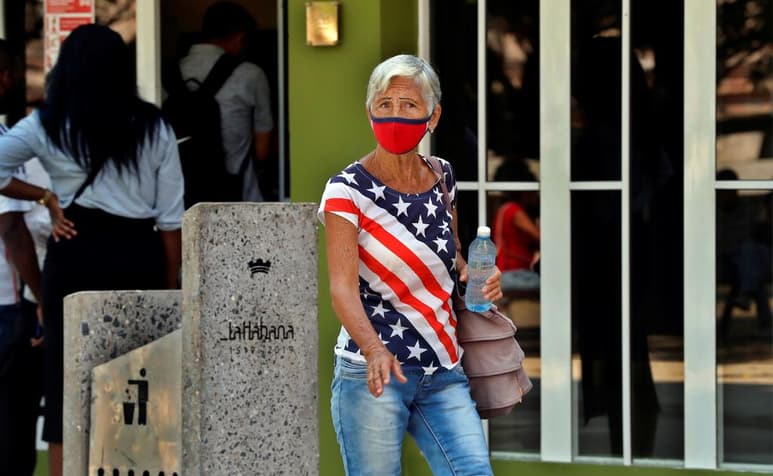 Cuba confirmó otros 54 casos positivos del coronavirus SARS-CoV-2, entre ellos diez turistas de nacionalidades rusa (8) y alemana (2), informó este viernes el Ministerio de Salud Pública (Minsap) de la isla. (ARCHIVO)