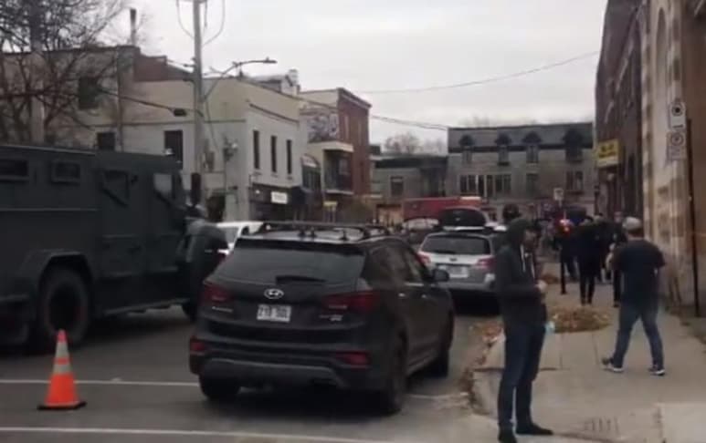 La Policía canadiense aclaró que no se ha producido ningún secuestro masivo en la ciudad de Montreal y que la espectacular operación realizada este viernes en la sede de la compañía de software Ubisoft fue una falsa alarma. (Especial)