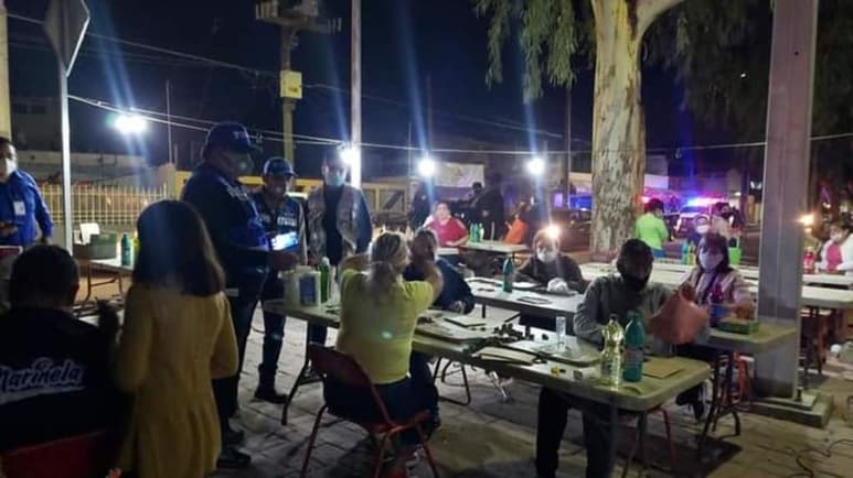 Las autoridades han dispersado la tradicional lotería montada en el Paseo de los Álamos. (CORTESÍA)