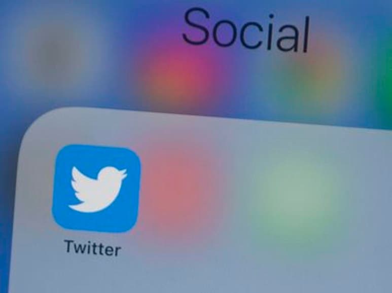 La red social Twitter contrató al famoso pirata informático Peiter Zatko, popularmente conocido como 'Mudge', como nuevo jefe de seguridad de la compañía, según confirmó el propio 'hacker' en su cuenta. (ESPECIAL)