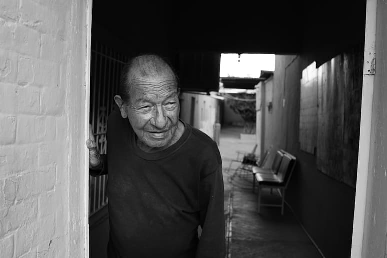 Ícono. Jorge Alcorcha ha dejado un legado indiscutible en los escenarios del teatro lagunero, que se retrata en El hombre de negro.
