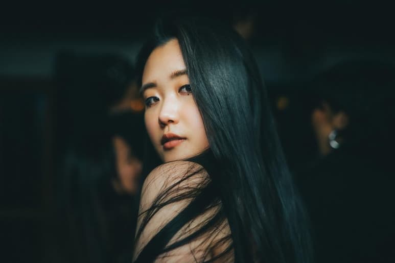El cabello lacio es un clásico que puedes emplear para cualquier ocasión y lograrás sobresalir. (ESPECIAL)