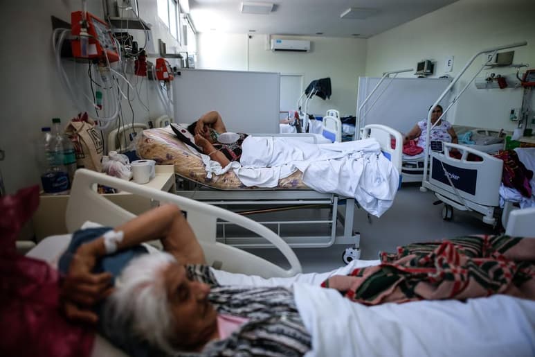 Argentina registró este sábado 7,140 nuevos casos del coronavirus, con lo que el número total de contagios se elevó a 1,366,182, mientras que las muertes ascendieron a 36,902 tras ser confirmados 112 fallecimientos en las últimas 24 horas.