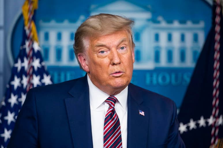 El bloqueo del presidente saliente de EUA, Donald Trump, al proceso de transición cumplió este sábado dos semanas sin conseguir su objetivo, y con el mandatario enrocado en esa estrategia a pesar de las ínfimas posibilidades de revertir el resultado de las elecciones. (ARCHIVO)