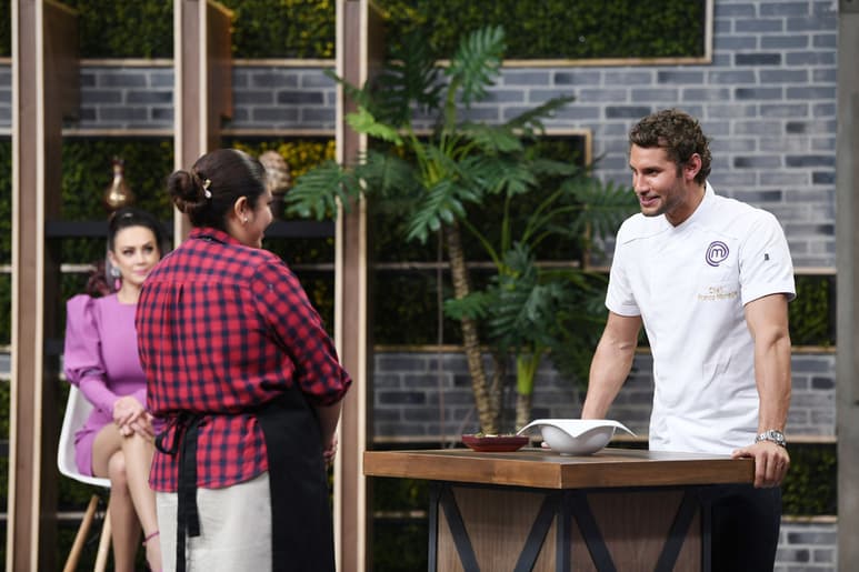 Cautiva. El chef Franco Noriega encantó a los participantes del programa MasterChef México.