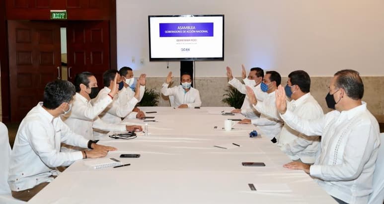 Los integrantes de la Asociación de Gobernadores de Acción Nacional (Goan) aseguraron que el tercer presupuesto del gobierno del presidente Andrés Manuel López Obrador fue el 'tercer tiro mortal' para los estados y municipios, y acusaron una estrategia malvada de la 4T, debido a que cada año hay más reducciones. (TWITTER)