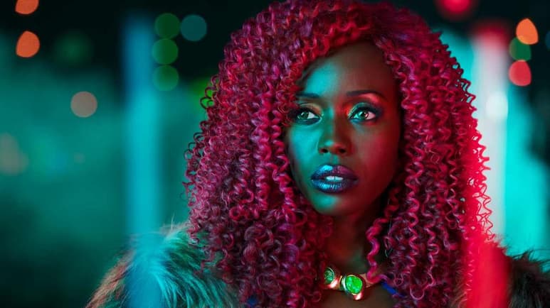 Este lunes, se dio a conocer el primer vistazo al traje que tendrá “Starfire” en la tercera temporada de Titans. (ESPECIAL) 