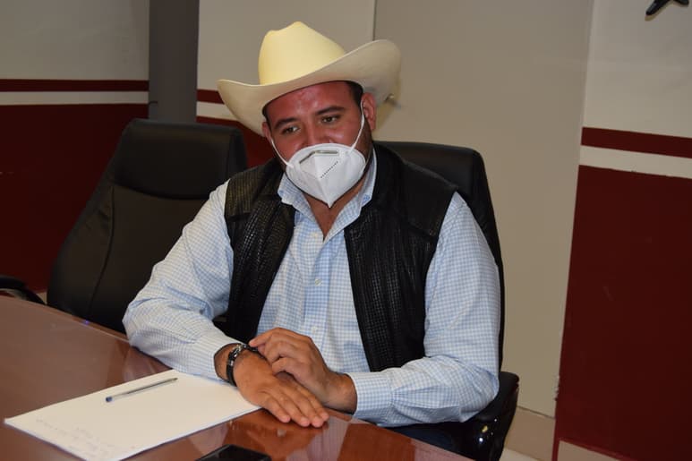 Pese a las advertencias del Gobierno del Estado, el alcalde de Madero seguirá regalando tratamientos con dióxido de cloro.